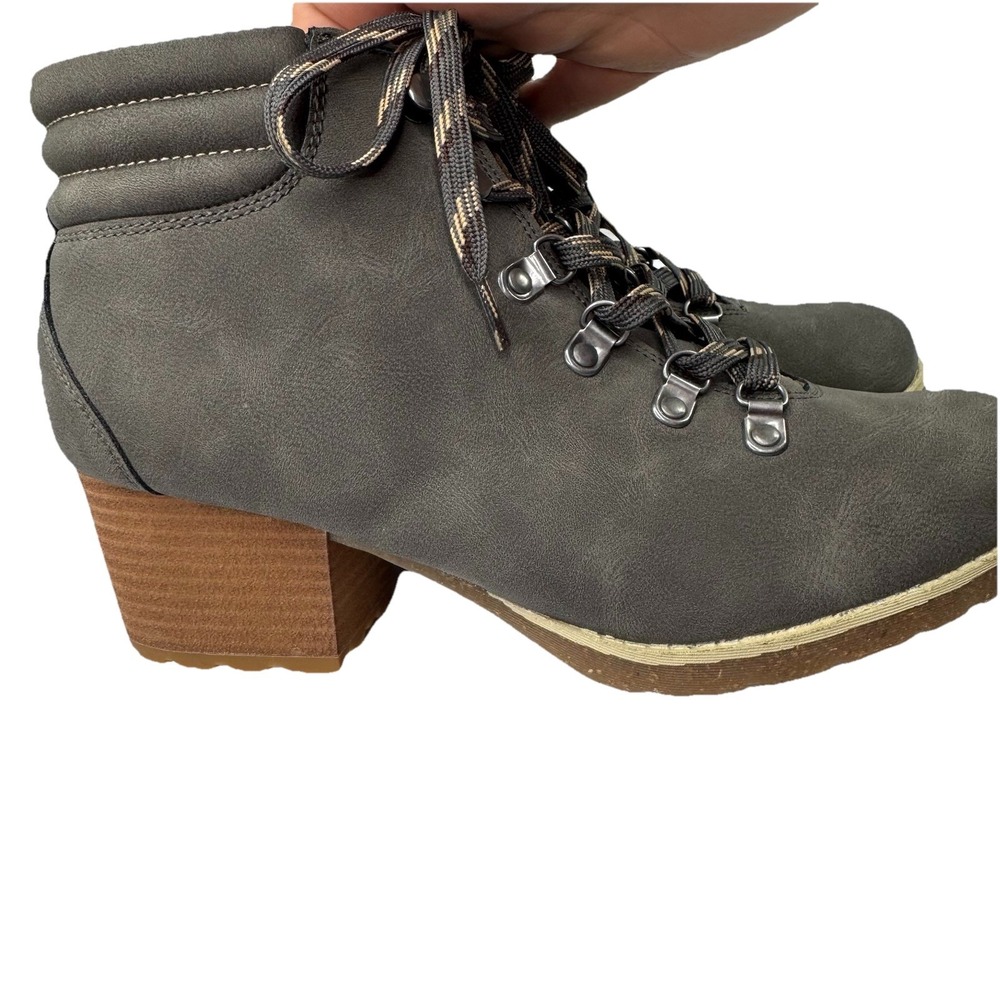 B.O.C Women's Light Grey Alder Lace-Up Block-Heel Hiking Boots SZ 7 Cute Booties